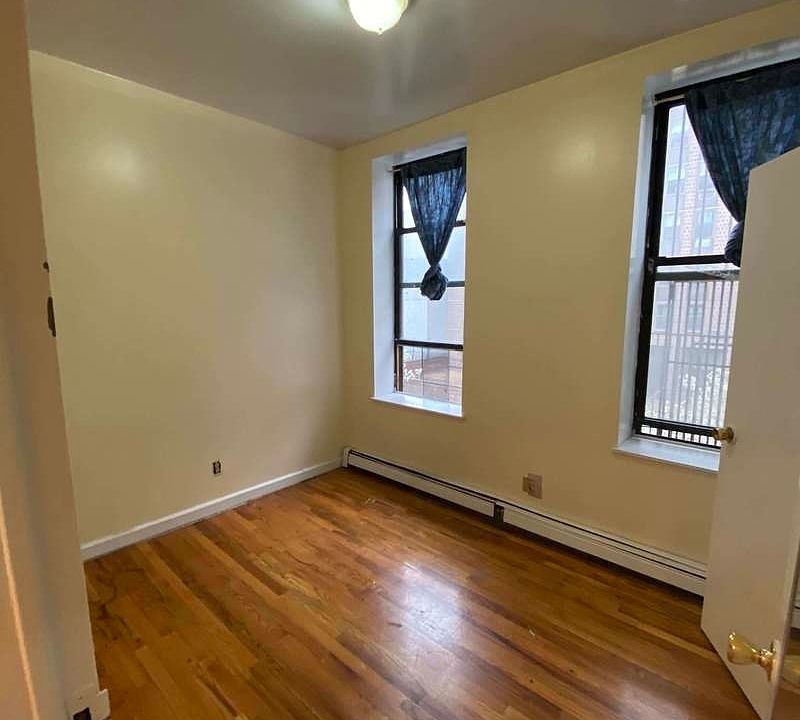 1st image of 132 W 109th St #3FW