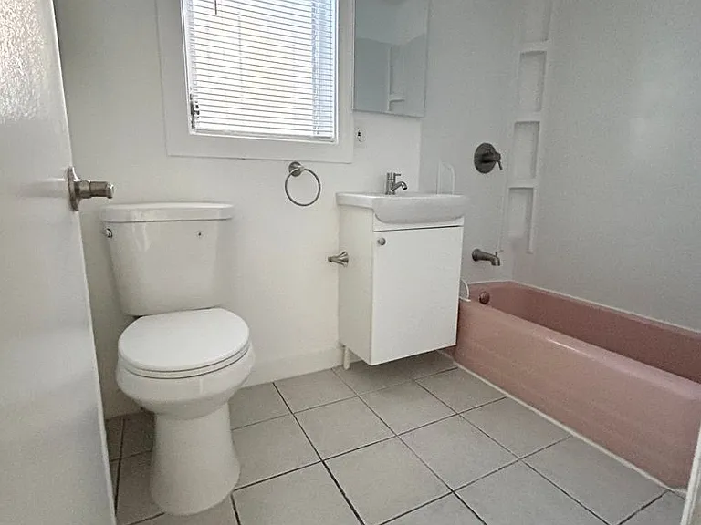 1236 Leighton Ave — Photo 12