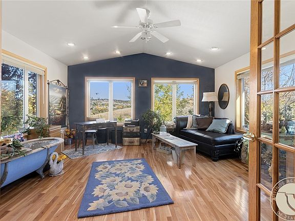2nd image of 3509 Mac Duff Cir