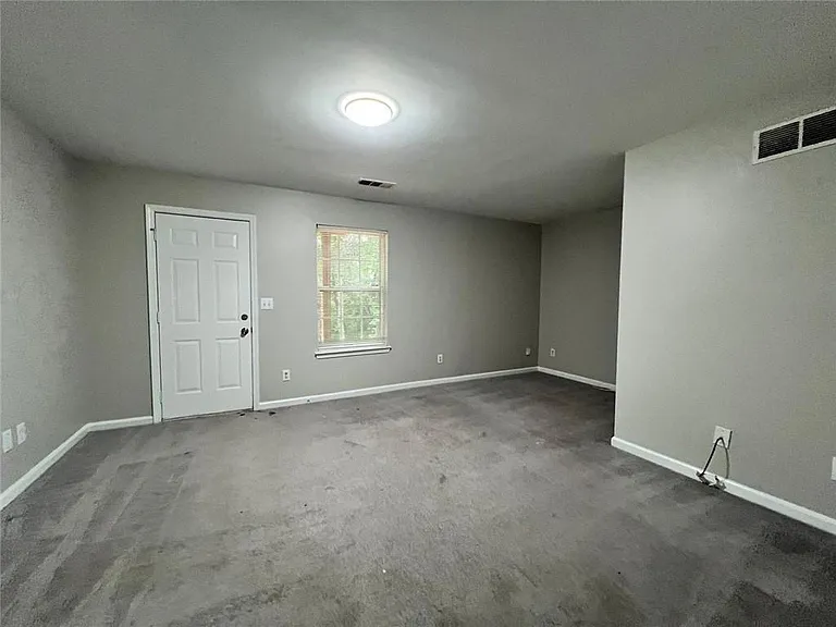 6877 Slate Stone Way SE — Photo 7