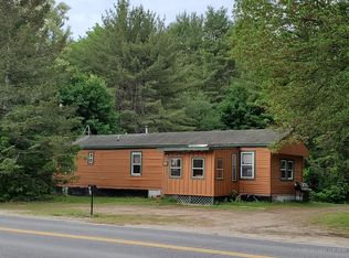 128 High St, South Paris, ME 04281