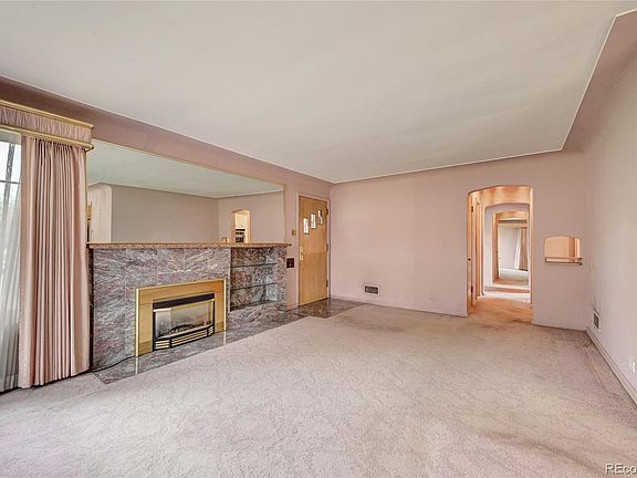 5th image of 3042 Fairfax Street