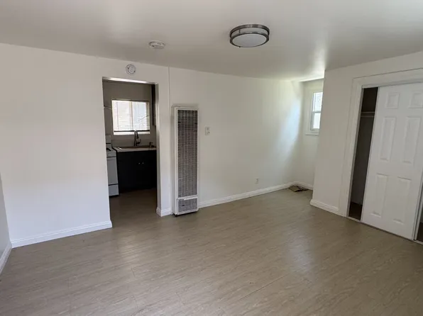 8804 Beach St #1/4, Los Angeles, CA 90002