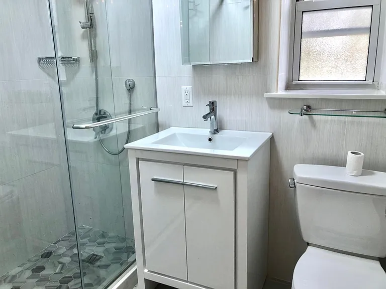 3701 Maple Ave #2 — Photo 8