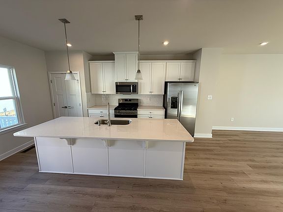 2nd image of 9646 Pointe Laurel Ln #1