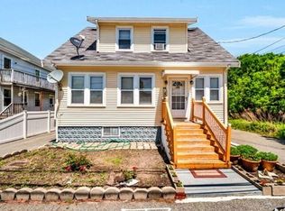 19 N Warren St, Woburn, MA 01801