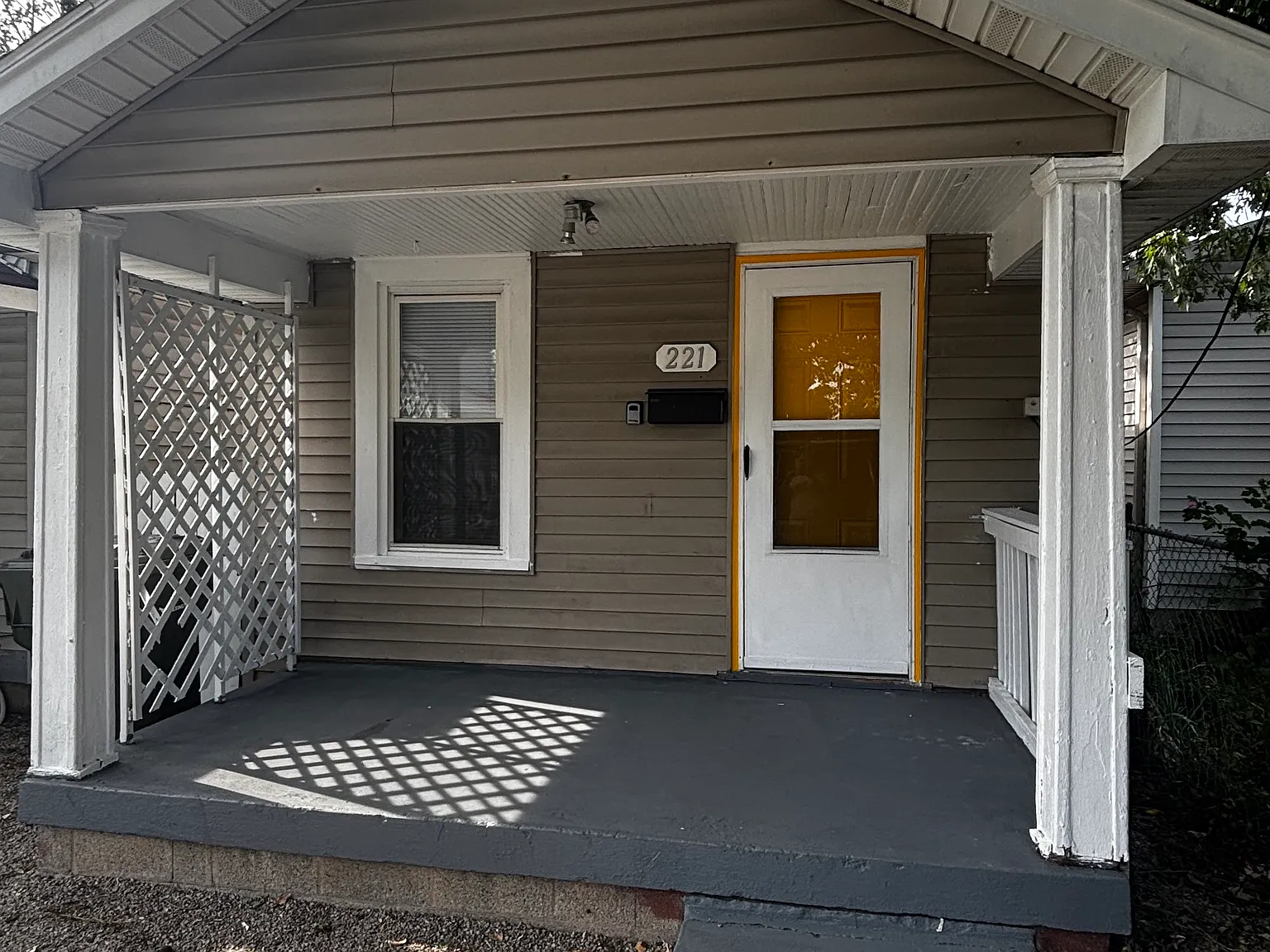 1 bed, 650 sqft, $1,100 — Photo 2