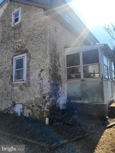 286 Forgedale Rd, Fleetwood, PA, 19522