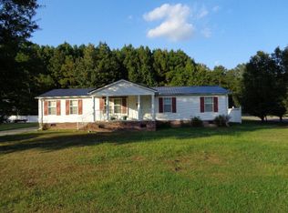 813 1st St E, Ahoskie, NC 27910