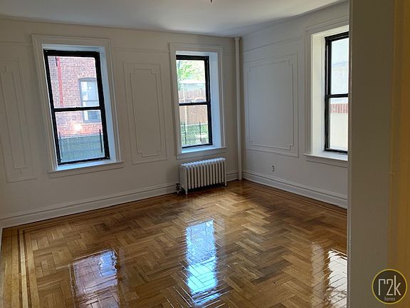 4th image of 34-19 29th St #D