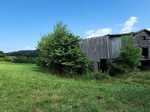 3rd image of 1 Ellison Ln