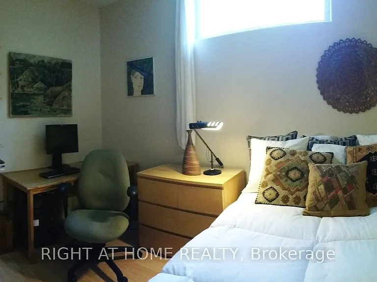 142 Windhurst Dr #B — Photo 7