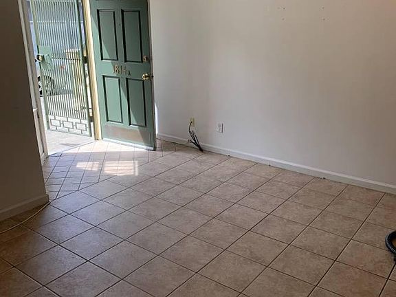 3rd image of 1814 Bush St
