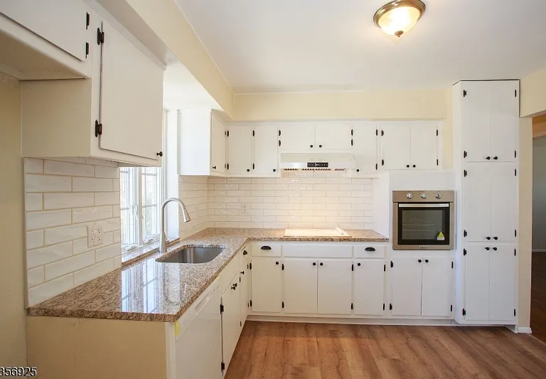 50 Mountain View Ave — Photo 11