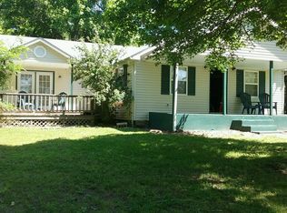 3402 Cambridge St, Des Moines, IA 50313