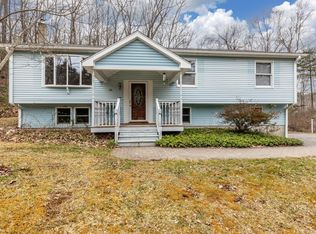 14 Union Rd, Holland, MA 01521