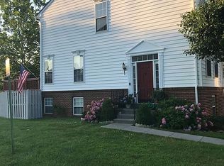 17364 Avion Sq, Round Hill, VA