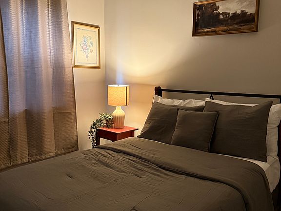 5th image of 725 Fairmount Pl Floor 3