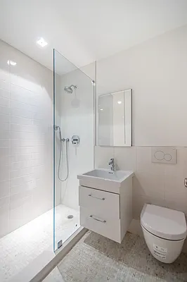 Rented by Compass | media 19