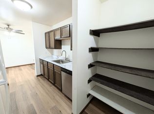 Sunset Lane Apartments, Waunakee, WI 53597
