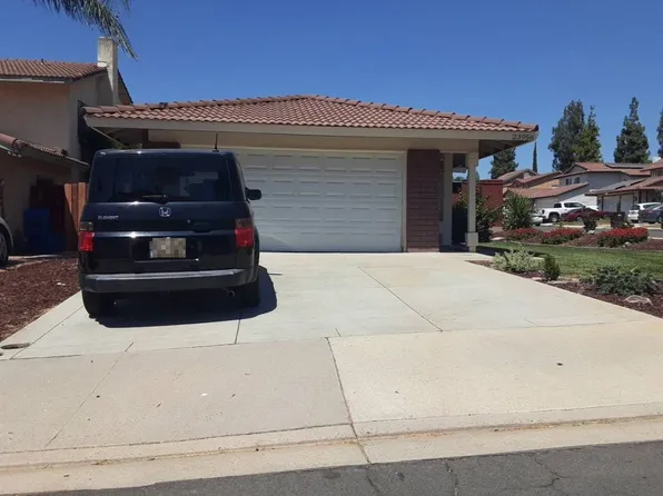 23956 Badger Springs Trl, Moreno Valley, CA 92557