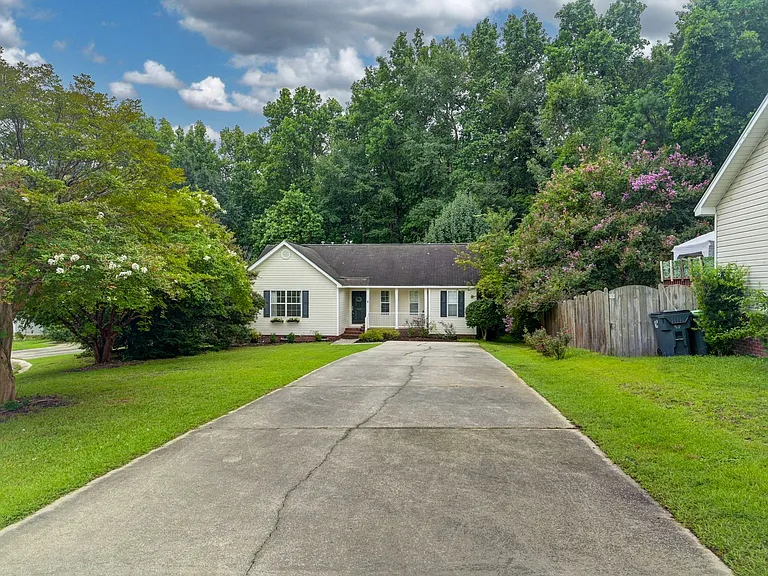 109 Gibson Forest Dr — Photo 2