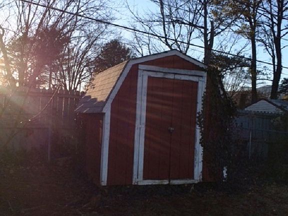5th image of 5903 Maywood Ave