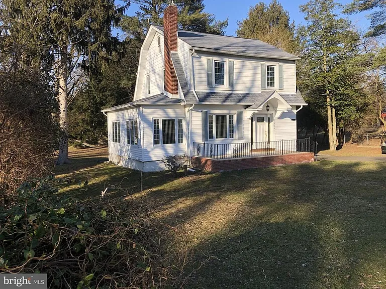 329 Browning Ln — Photo 4