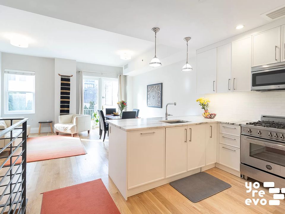 1st image of 164 S Oxford St #1A