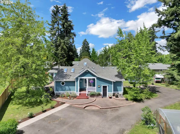 25 Knoop Ln, Eugene, OR 97404