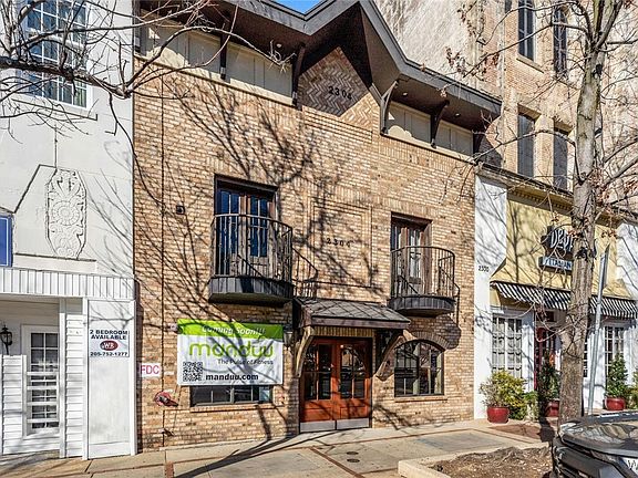 3rd image of 2304 University Blvd #202