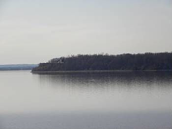 2nd image of 82 Bay Blvd