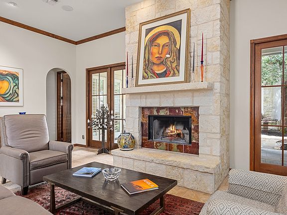 5th image of 3801 Club House Dr Unit 3