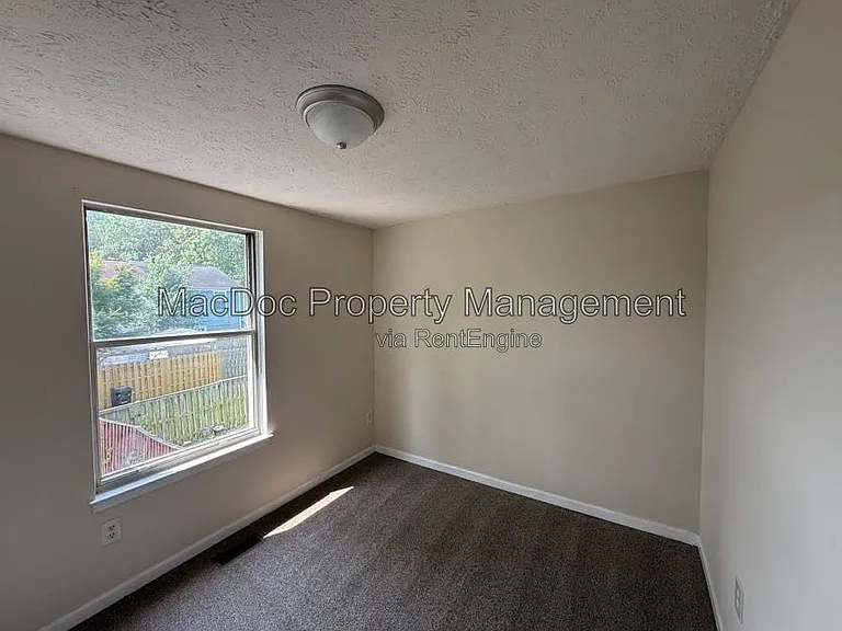4749 Hedrick Ln — Photo 13