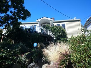 4033 34th Ave SW, Seattle, WA 98126