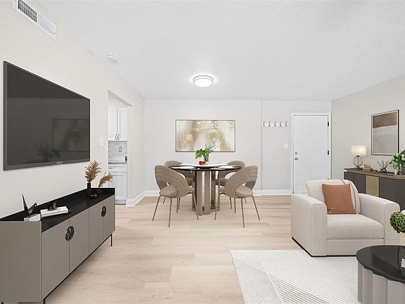 4th image of 3545 SABLE PALM LANE #B