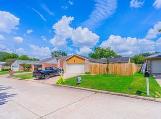 4310 Regency Villa Dr, Houston, TX 77084