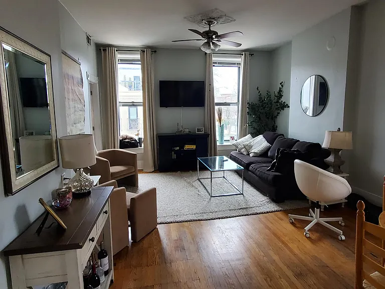1224 W Webster Ave #2F — Photo 2