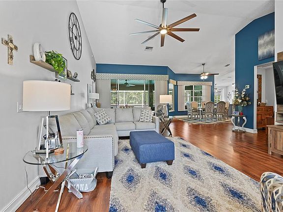 4th image of 9521 Springmeadow Dr