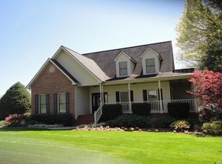 609 Franklin Square Ct, Johnson City, TN 37604