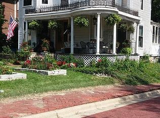 433 Bluff St, Alton, IL 62002