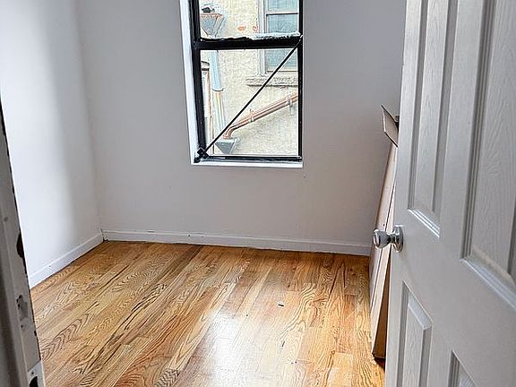 4th image of 525 W 135th St APT 24