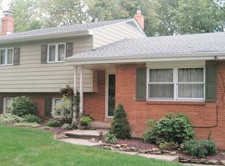 6573 Mill Rd, Brecksville, OH 44141