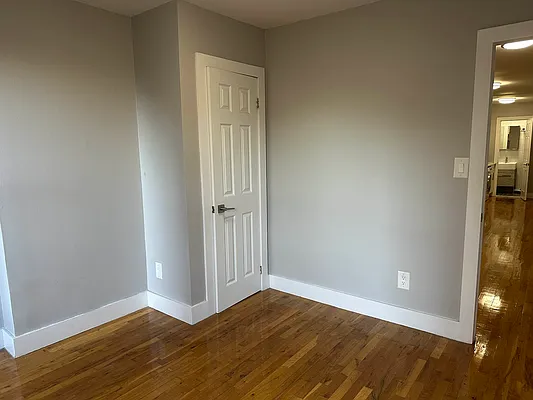 Rented by Premier One Realty LLC | media 8