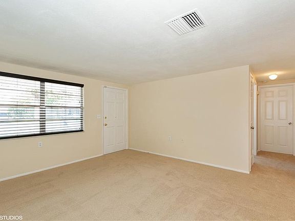 3rd image of 5707 Casino Dr