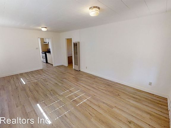 5th image of 35131 Avenue A