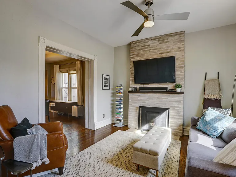 145 S Corona St — Photo 5