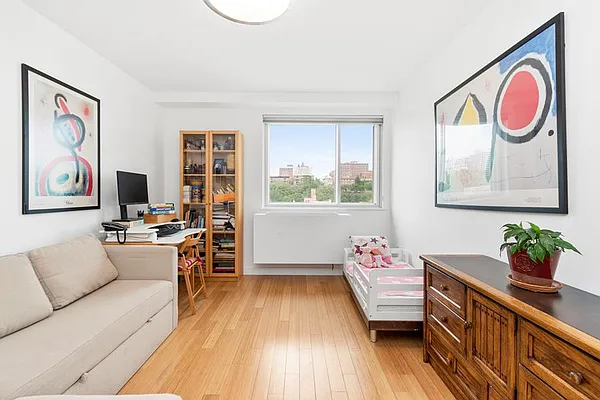 Rented by Douglas Elliman | media 20