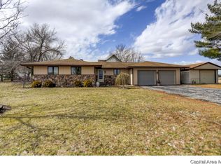 7 Washington Ct, Edinburg, IL 62531