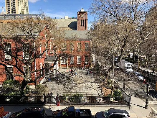 Rented by Village City Real Estate LLC | media 11